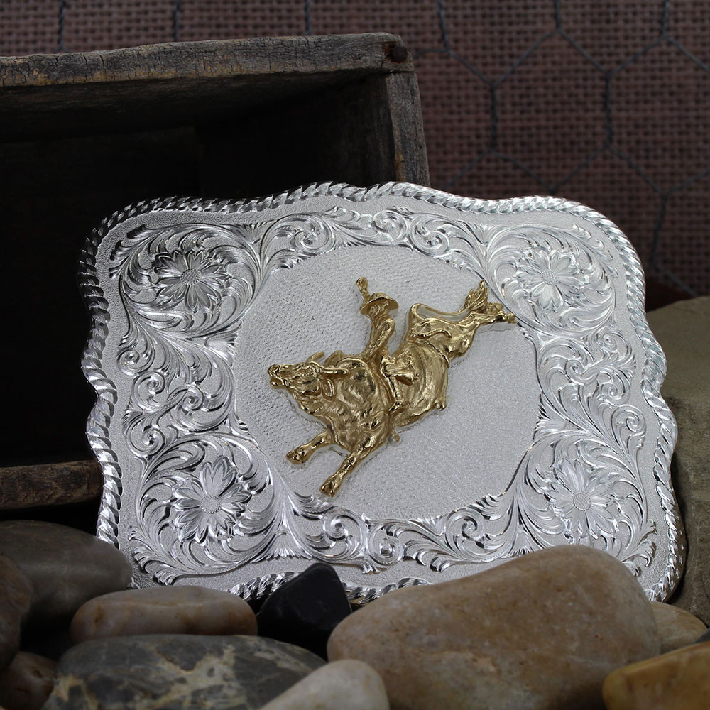 Scalloped Silver Western Belt Buckle with Bull Rider