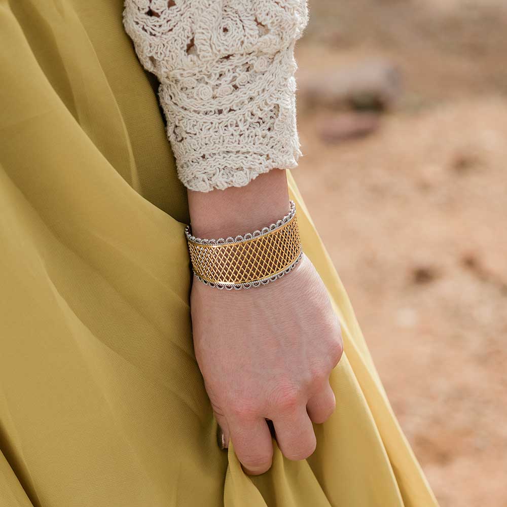 Honeycomb Western Lace Cuff Bracelet